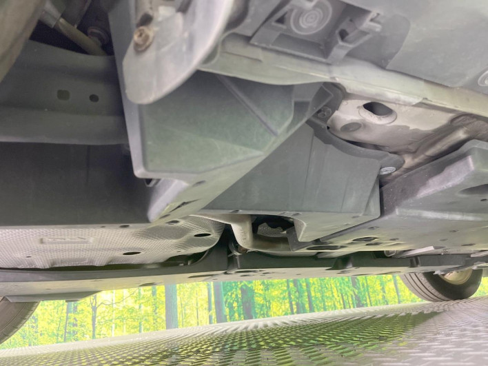 2017 Toyota C-HR DAA-ZYX10 (UW-69fc0173cb50a)[26]