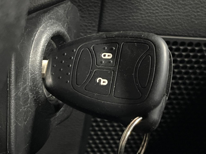 2017 Chrysler Jeep Wrangler Unlimited ABA-JK36L (UW-69fd5222c5d5f)[28]