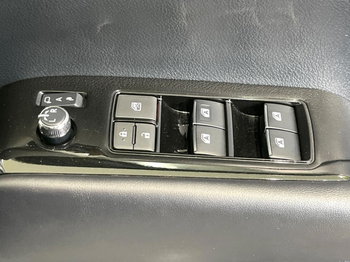 2018 Toyota Alphard DBA-AGH35W (UW-69fd52381fa0a)[15]