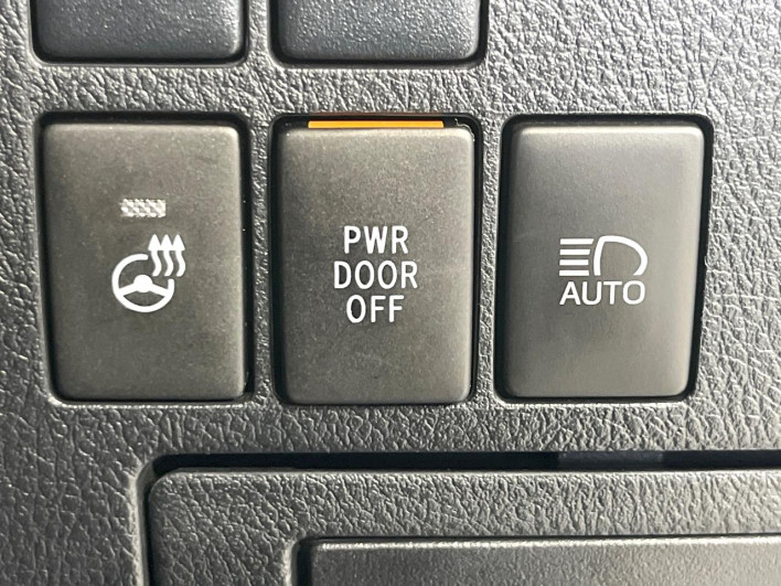 2018 Toyota Alphard DBA-AGH35W (UW-69fd52381fa0a)[18]