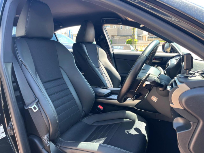 2017 Lexus IS DAA-AVE30 (UW-69fd523ebd73c)[26]