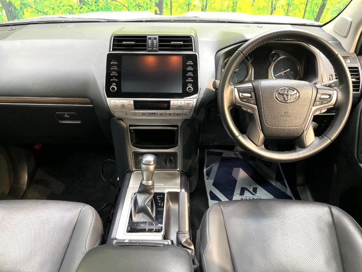 2022 Toyota Land Cruiser Prado 3DA-GDJ150W (UW-69fd5263a7bd4)[17]