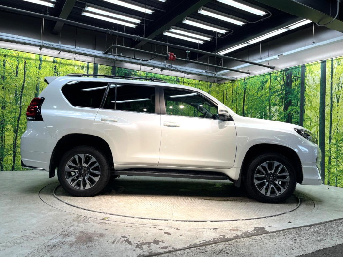 2022 Toyota Land Cruiser Prado 3DA-GDJ150W (UW-69fd5263a7bd4)[23]