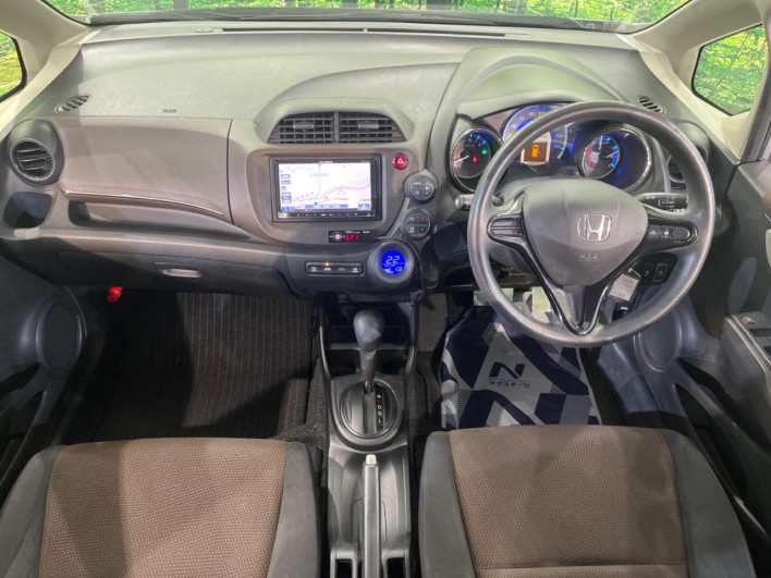2013 Honda Fit Shuttle Hybrid DAA-GP2 (UW-69fd526a625e6)[28]