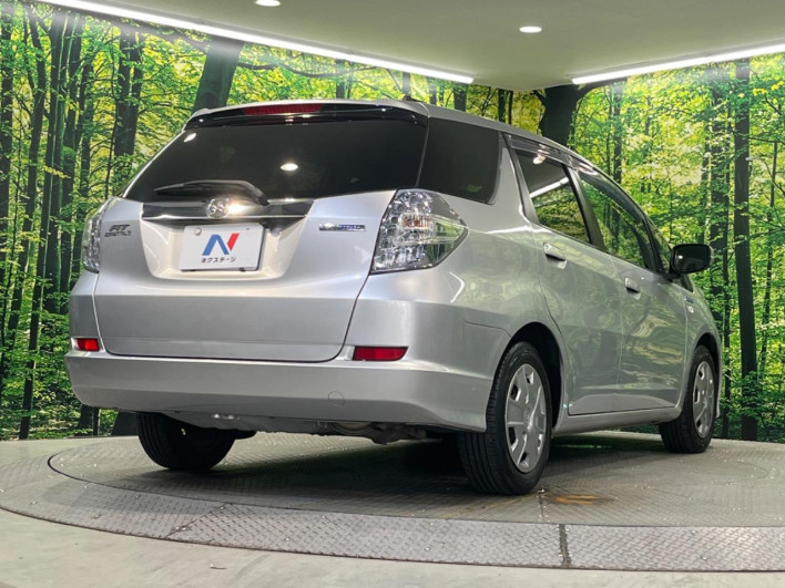 2013 Honda Fit Shuttle Hybrid DAA-GP2 (UW-69fd526a625e6)[8]