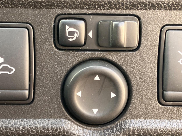 2019 Nissan Note DAA-HE12 (UW-69fd5274ccf18)[20]