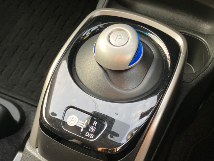 2019 Nissan Note DAA-HE12 (UW-69fd5274ccf18)[28]