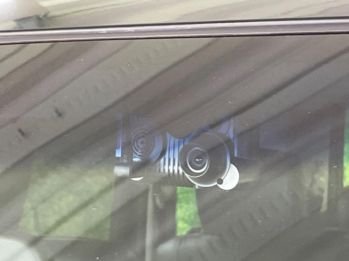2014 Nissan Serena DAA-HFC26 (UW-69fd5278c2289)[11]