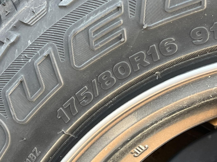2016 Suzuki Jimny ABA-JB23W (UW-69fd527bc4953)[25]