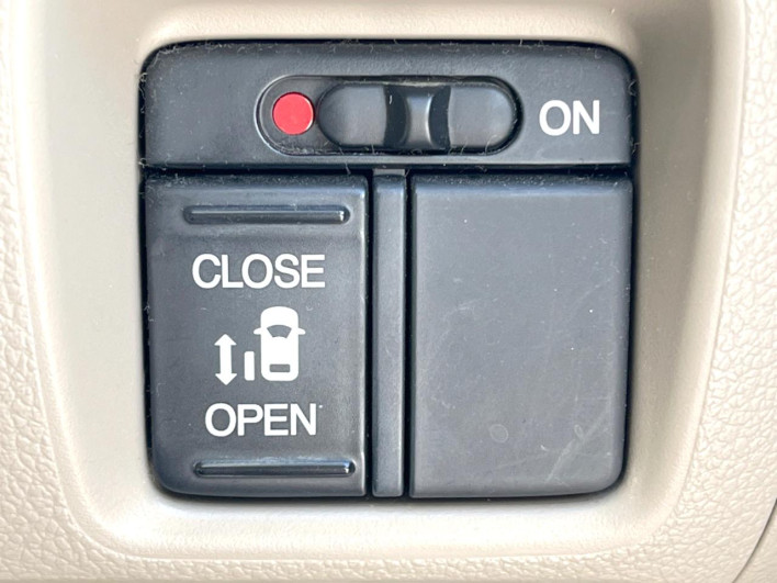 2013 Honda N-BOX DBA-JF1 (UW-69fd527e39953)[26]