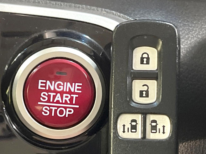 2015 Honda N-BOX DBA-JF1 (UW-69fd527ec9b9d)[29]