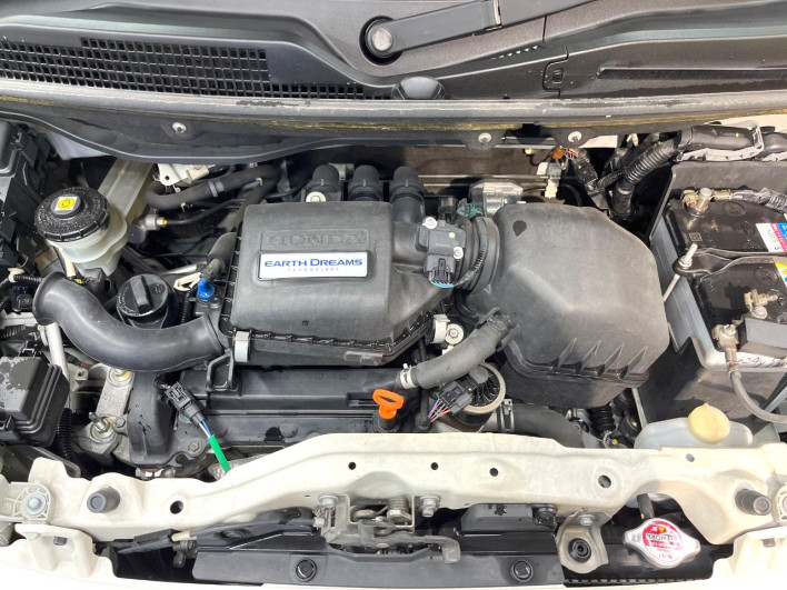 2015 Honda N-BOX DBA-JF1 (UW-69fd527ec9b9d)[4]