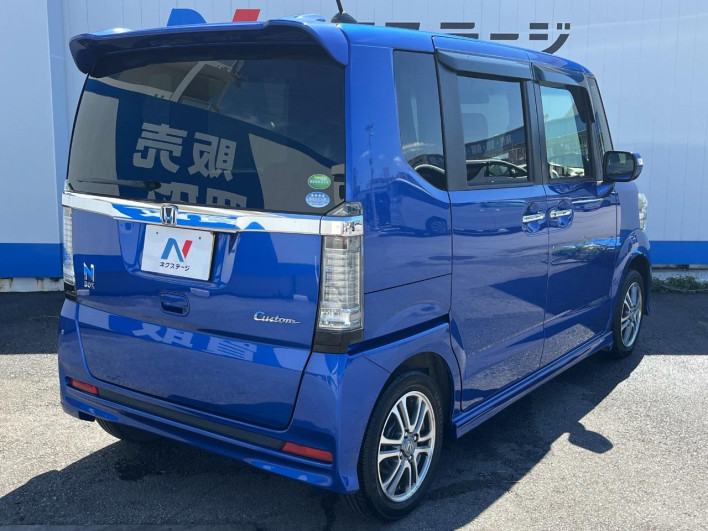 2016 Honda N-BOX CUSTOM DBA-JF1 (UW-69fd52801cfd5)[22]