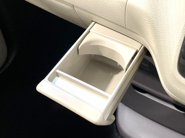 2019 Honda N-BOX DBA-JF3 (UW-69fd52820b0c0)[14]