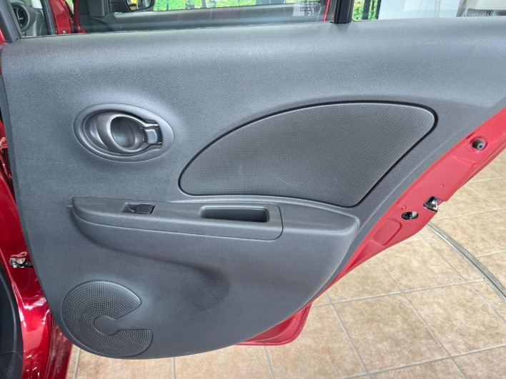 2016 Nissan March DBA-K13 (UW-69fd528d0710f)[13]