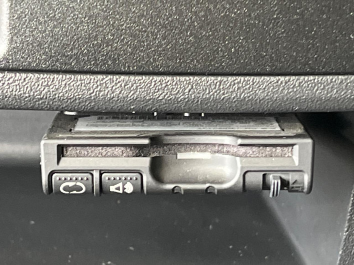 2016 Nissan March DBA-K13 (UW-69fd528d0710f)[21]