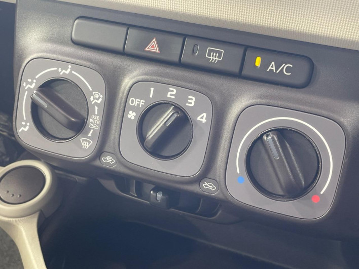 2013 Toyota Passo DBA-KGC30 (UW-69fd5292242ca)[6]