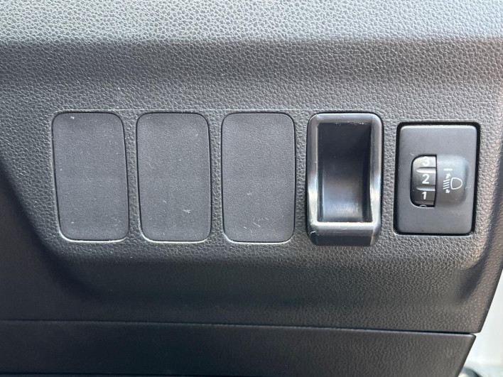 2015 Daihatsu Mira HBD-L275V (UW-69fd5297178d2)[12]