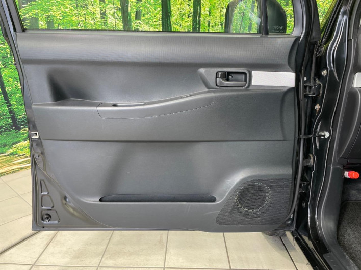 2011 Toyota Pixis Space DBA-L575A (UW-69fd52980c171)[15]