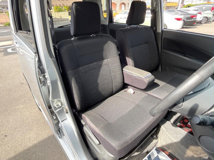 2011 Daihatsu Move DBA-LA100S (UW-69fd5299a708b)[23]