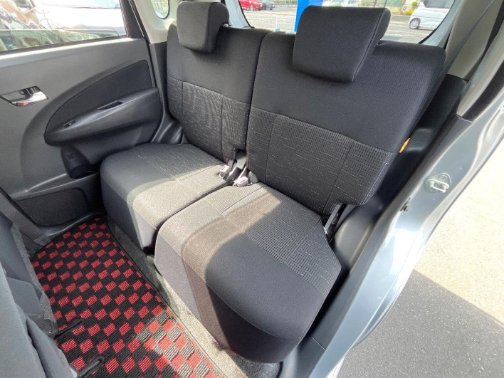 2011 Daihatsu Move DBA-LA100S (UW-69fd5299a708b)[25]