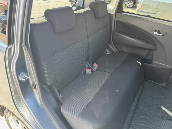 2013 Daihatsu Move DBA-LA100S (UW-69fd529a4060f)[23]