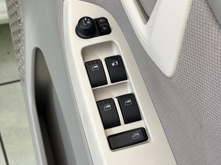 2018 Daihatsu Move DBA-LA150S (UW-69fd529b0d15f)[20]