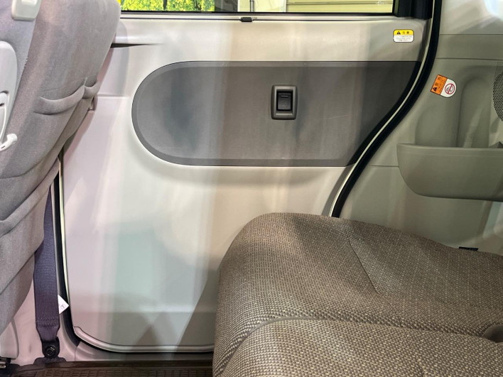 2017 Daihatsu Tanto DBA-LA600S (UW-69fd52a34fb04)[29]
