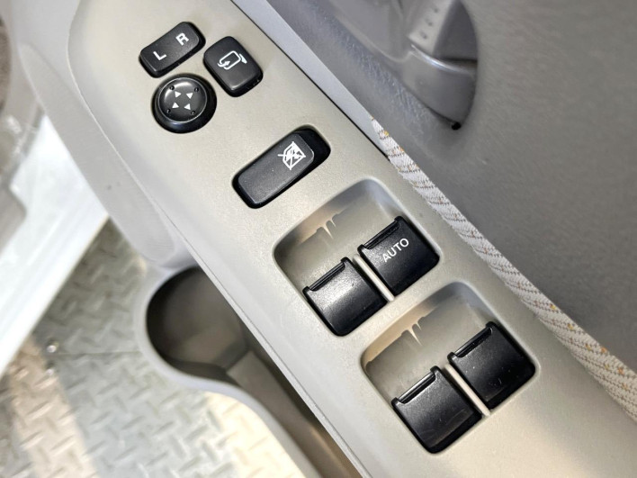 2013 Suzuki Spacia DBA-MK32S (UW-69fd52b95a7e9)[28]