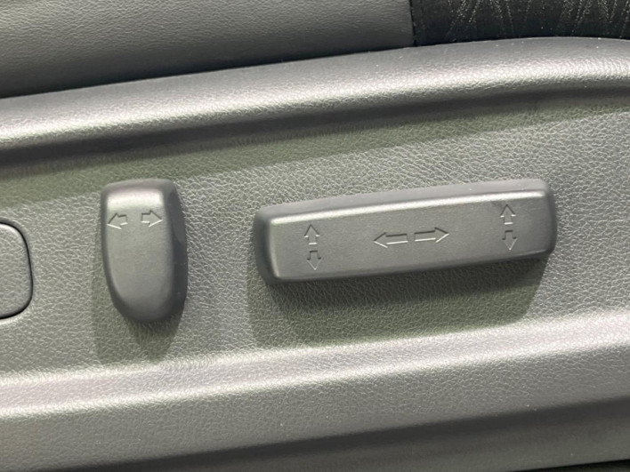 2014 Honda Odyssey DBA-RC1 (UW-69fd52dfbf1aa)[19]