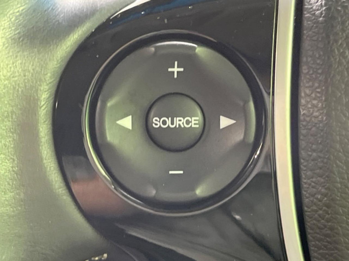2014 Honda Odyssey DBA-RC1 (UW-69fd52dfbf1aa)[25]