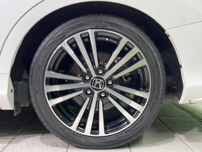2014 Honda Odyssey DBA-RC1 (UW-69fd52dfbf1aa)[15]