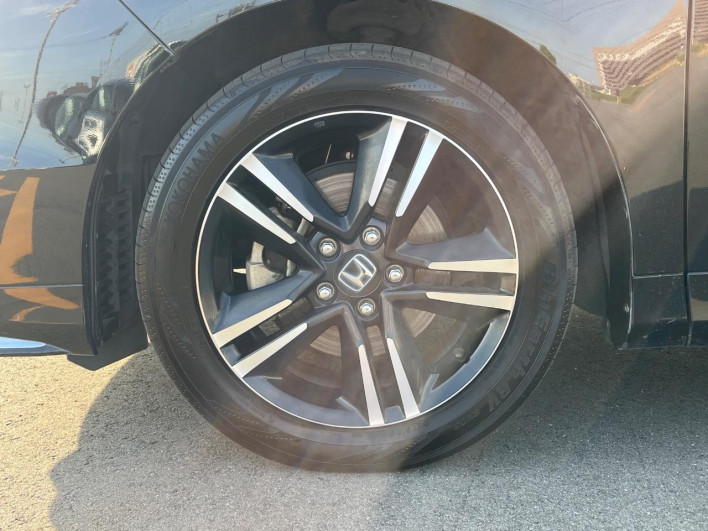 2017 Honda Odyssey Hybrid DAA-RC4 (UW-69fd52e01a477)[13]