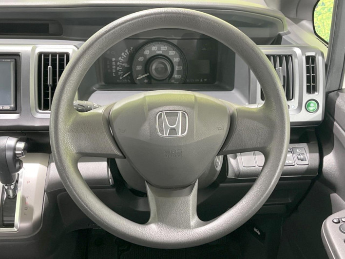2010 Honda Step Wagon DBA-RK1 (UW-69fd52e1bc9ad)[20]