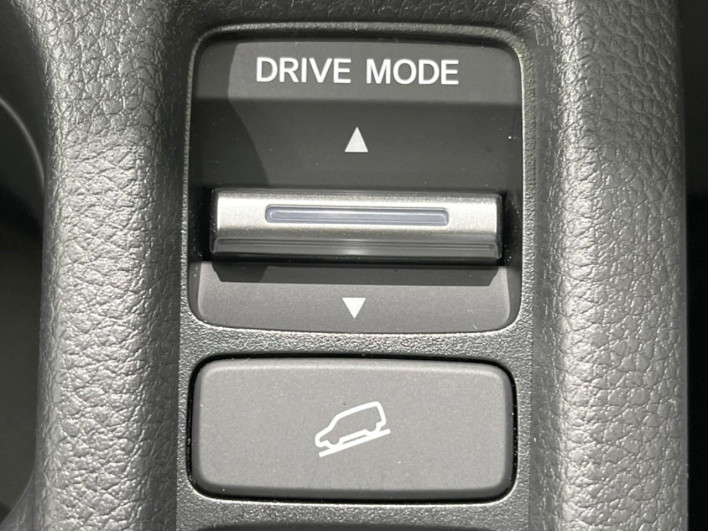 2024 Honda VEZEL 6AA-RV5 (UW-69fd52e6dc9e2)[29]