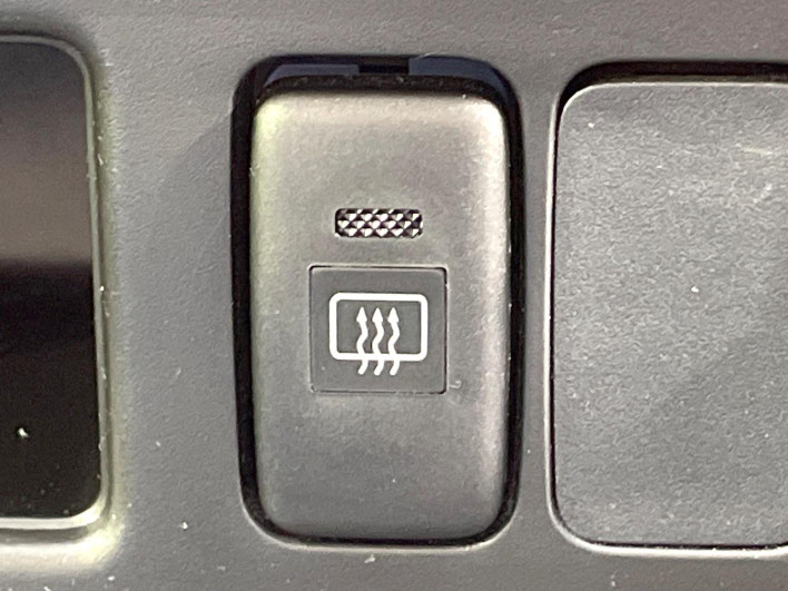 2017 Toyota PIXIS VAN EBD-S321M (UW-69fd52e86b68d)[27]