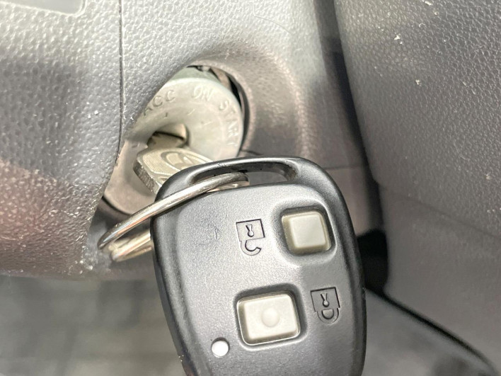2017 Toyota PIXIS VAN EBD-S321M (UW-69fd52e86b68d)[22]
