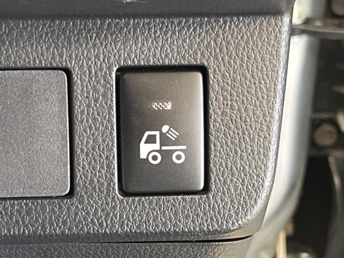 2019 Daihatsu Hiace Truck EBD-S500P (UW-69fd52e8c8c78)[17]