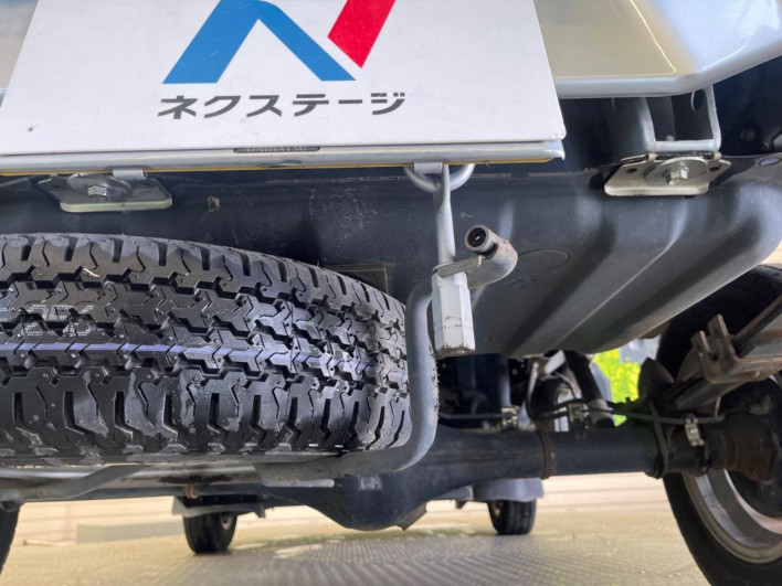 2019 Daihatsu Hiace Truck EBD-S500P (UW-69fd52e8c8c78)[8]