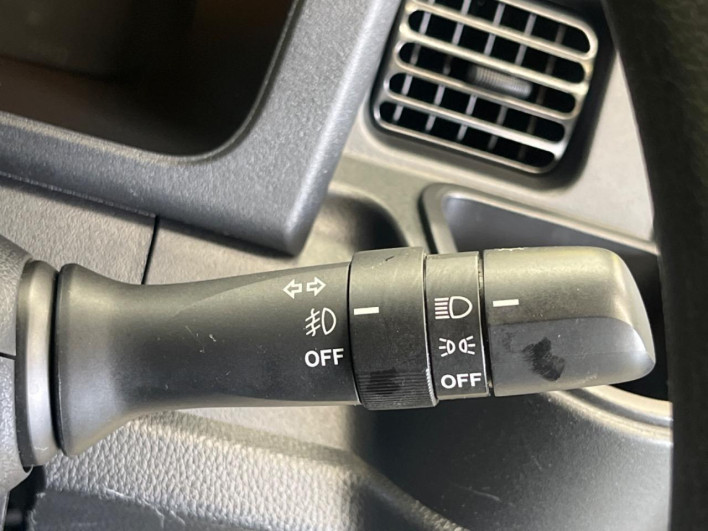 2019 Daihatsu Hiace Truck EBD-S500P (UW-69fd52e8c8c78)[19]