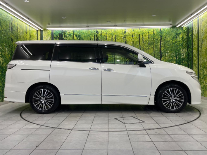 2016 Nissan Elgrand DBA-TE52 (UW-69fd52eebc37f)[12]