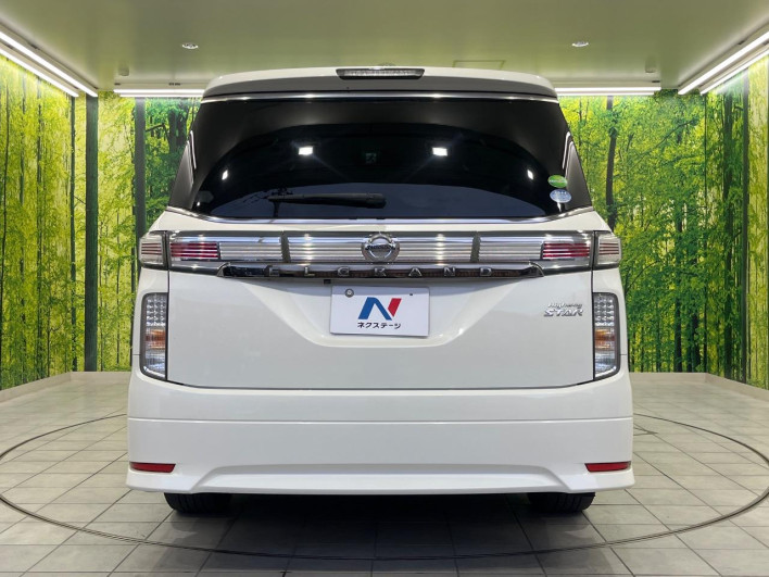2016 Nissan Elgrand DBA-TE52 (UW-69fd52eebc37f)[14]