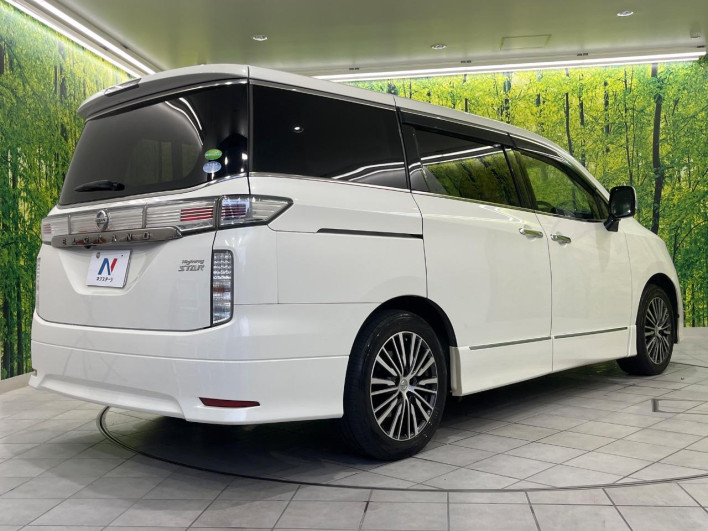 2016 Nissan Elgrand DBA-TE52 (UW-69fd52eebc37f)[13]