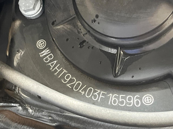 2018 BMW X1 LDA-HT20 (UW-69fd52f7258f8)[1]
