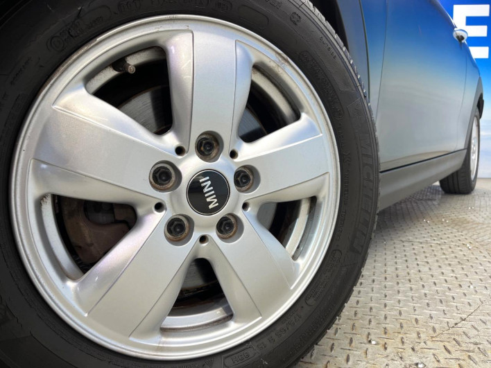 2016 Rover Mini DBA-XM15 (UW-69fd52f8e682b)[1]