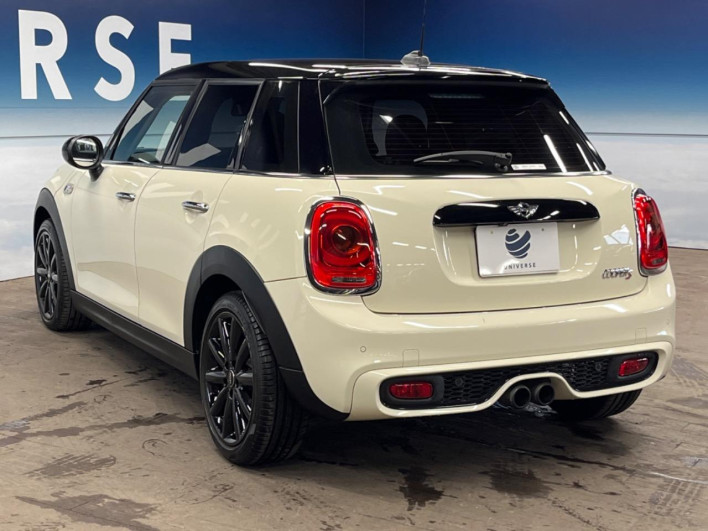 2017 Rover Mini DBA-XS20 (UW-69fd52f907254)[4]