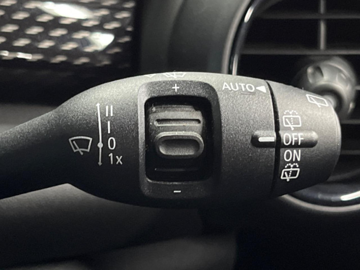 2017 Rover Mini DBA-XS20 (UW-69fd52f907254)[25]