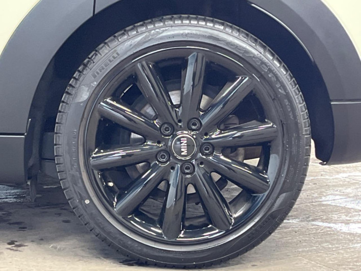 2017 Rover Mini DBA-XS20 (UW-69fd52f907254)[11]