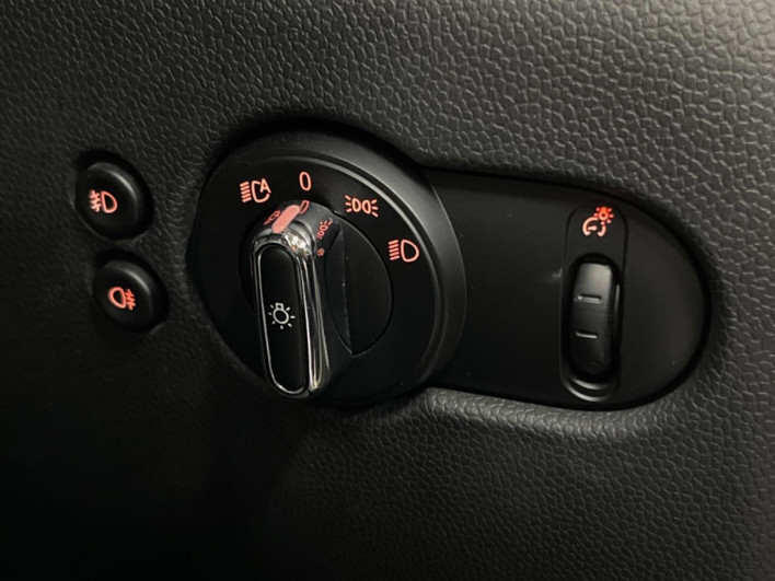 2017 Rover Mini DBA-XS20 (UW-69fd52f907254)[27]