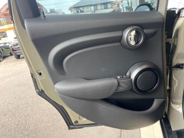 2019 Rover Mini LDA-XT15M (UW-69fd52f9516b5)[15]